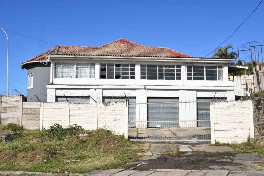 4 Bedroom Property for Sale in Berea Eastern Cape